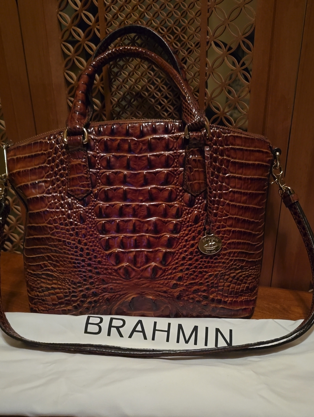 Pristine Brahmin Medium Duxbury